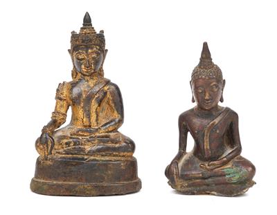 Two buddha figures in maravijaya - Asian art