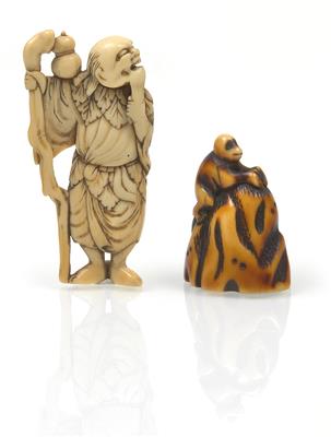 Two ivory netsukes - Asian art