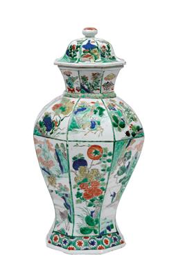 Famille verte Deckelvase - Asiatische Kunst