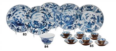 Six blue-and-white café au lait cups and saucers - Asian art