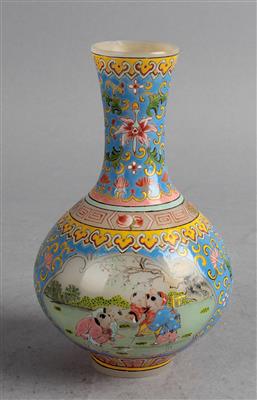 Vase, - Asiatische und islamische Kunst