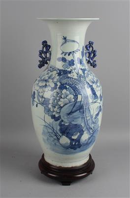 Blau-weiße Vase, - Antiquariato