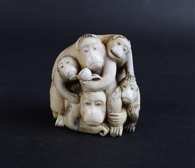 Netsuke einer Gruppe von Affen, - Starožitnosti