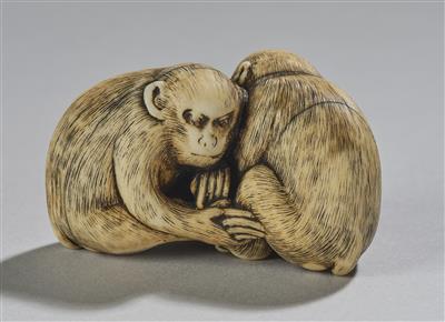 Netsuke zweier Affen, Japan, 19. Jh., signiert, - Asian Art