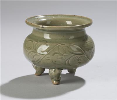 Yaozhou Weihrauchbrenner auf drei Beinen, China, Yuan Dynastie, - Arte Asiatica
