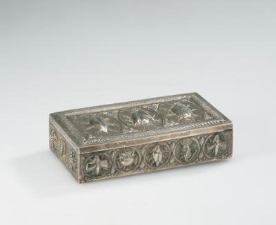 Silber Repoussé Dose, um 1900, - Asiatische Kunst