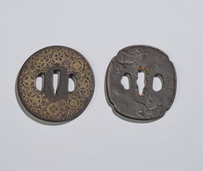 Zwei Tsuba, Japan, Edo Zeit, 17. Jh., - Asijské umění