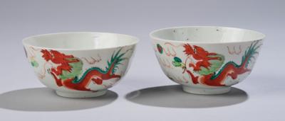 Zwei Schalen mit Drachen und Phönix Dekor, China, 19. Jh., - Asijské umění
