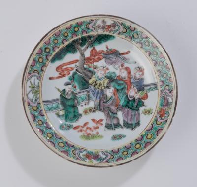 Kleiner Famille rose Teller, China, 19. Jh., - Arte Asiatica