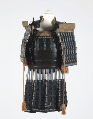 Japanischer 'Samurai-Tatami Gusoko' (eiserner Küraß, 5-teilig mit 4 Scharnieren), - Arte Asiatica