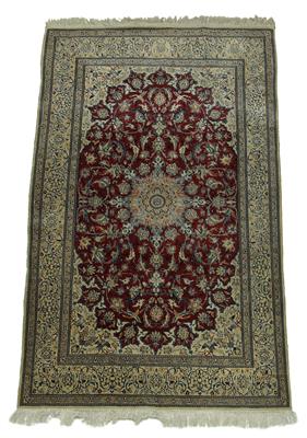 Isfahan ca. 190 x 113 cm, - Carpets