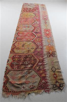 Karamani, - Teppiche für Einrichter und Sammler