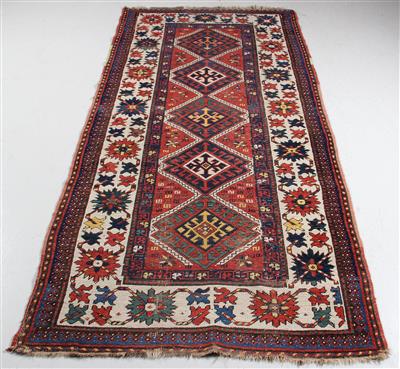Kasak, - Teppiche für Einrichter und Sammler