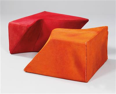 A "Z-Play" seat object, designed by Zaha Hadid - Design