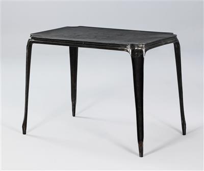 Tavolo per esterni accatastabile, progetto attribuito a Joseph Mathieu, - Design