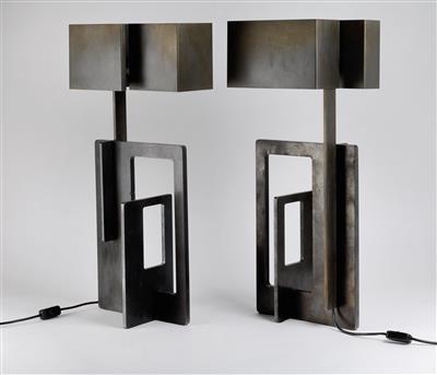 Zwei Tischlampen mit skulpturalem Fuß, Entwurf Angelo Brotto, - Design
