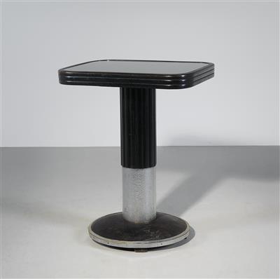 A side table, designed c. 1910 / 1915, manufactured by Thonet, - Design