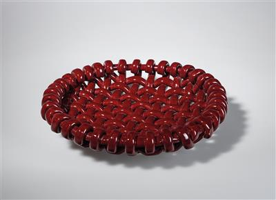 A sculptural bowl, designed by Jerome Massier - Design