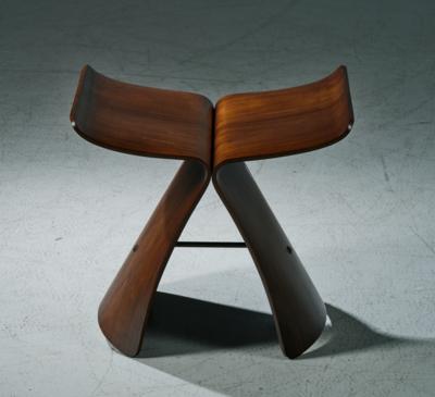 A butterfly stool designed by Sori Yanagi - Design