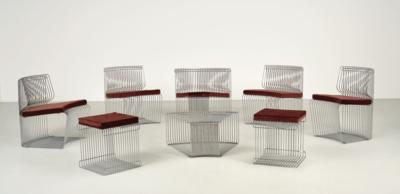 A “Pantonova” livingscape consisting of eight Pantonova-100 seating