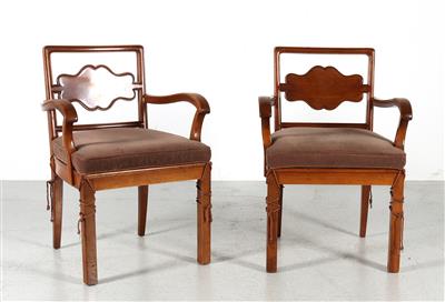 Zwei Armlehnstühle, - Interior Design