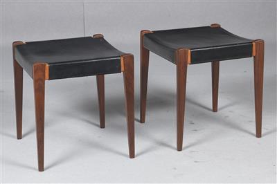 Zwei Hocker Mod. 640 H, Entwurf Hanno von Gustedt (geb. 1920) u - Take a seat