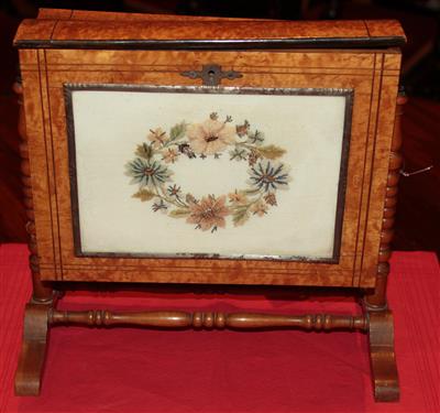 Biedermeier-Tischaufsatz bzw. Korrespondenzschatulle um 1835, - Furniture, carpets