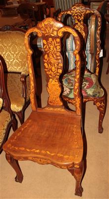 Zwei variierende Sessel, - Mobili e tappeti