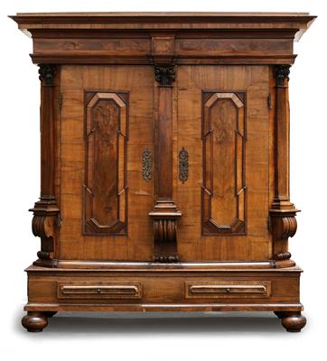 Barockhallenschrank - Möbel, Teppiche und dekorative Kunst