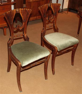 Paar Biedermeier-Sessel um 1825/30, - Möbel, Teppiche und dekorative Kunst