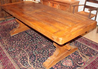 Rustikaler Tisch, - Möbel, Teppiche und dekorative Kunst