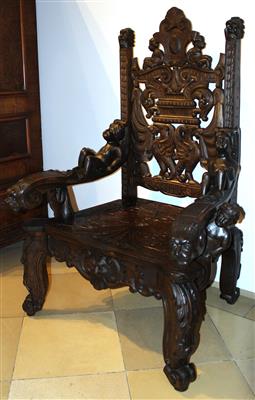 Großer Armsessel in modifizierter Renaissancestilform, - Möbel, Design und Teppiche