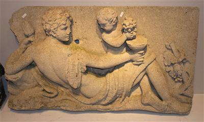 2 gr. Relieftafeln nach Vorbildern der Antike, - Möbel und dekorative Kunst "Schwerpunkt Garten-Möbel & Garten-Dekoration"