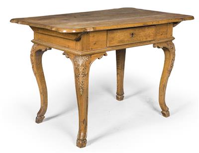 Provinzieller rechteckiger Tisch, - Möbel und dekorative Kunst