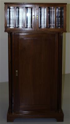 Halbhoher Jugendstil-Pfeilerschrank, - Nábytek