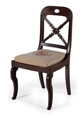 Französischer Sessel, - Möbel und dekorative Kunst