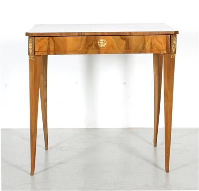 Rechteckiger Tisch, - Furniture and Decorative Art