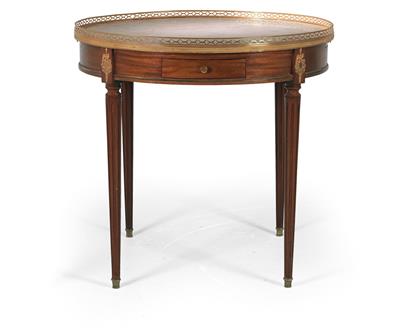 Runder Tisch, - Möbel und Design