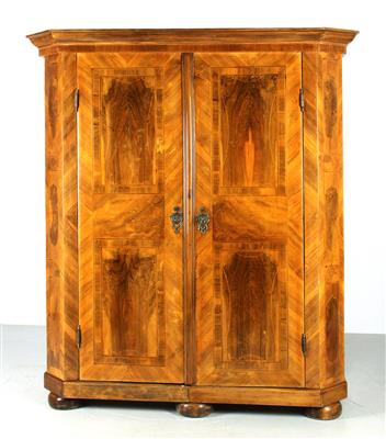 Schrank im Barockstil, - Furniture and Decorative Art