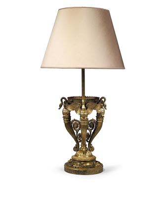 Große Tischlampe im Empirestil, - Nábytek