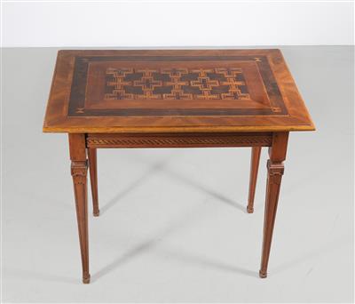 Rechteckiger Tisch, - Möbel