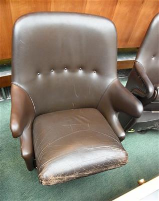 Drehsessel aus dem Nationalrats-Sitzungssaal, - A piece of democratic history - Parliament furniture