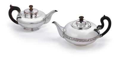 2 teapots, - Di provenienza aristocratica