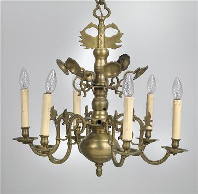 Brass chandelier, - Majetek aristokratického původu a předměty  důležitých proveniencí