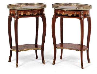 Pair of oval salon tables, - Furniture