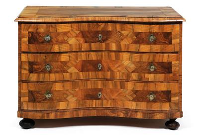 Late Baroque chest of drawers, - Nábytek