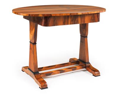 Oval Biedermeier table, - Mobili
