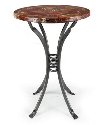 Unusual round table, - Nábytek, koberce
