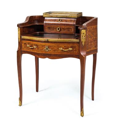 Dainty lady’s desk, - Furniture