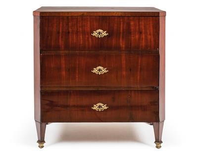 Small early Biedermeier chest of drawers, - Furniture